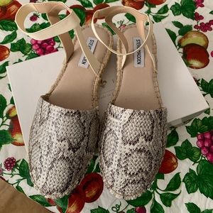Steve Madden Marlene-S Snakeskin Espadrille Size 10 Women’s